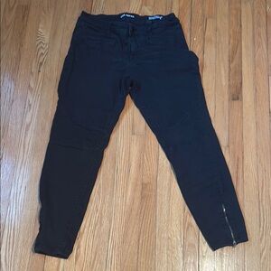 Joe Fresh Women's Black Skinny Jeans